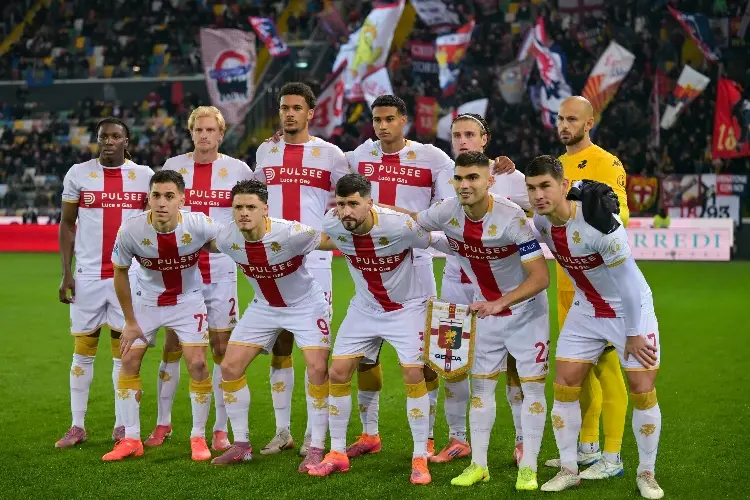 El Genoa de Johan Vásquez pierde y finaliza el año muy cerca del descenso