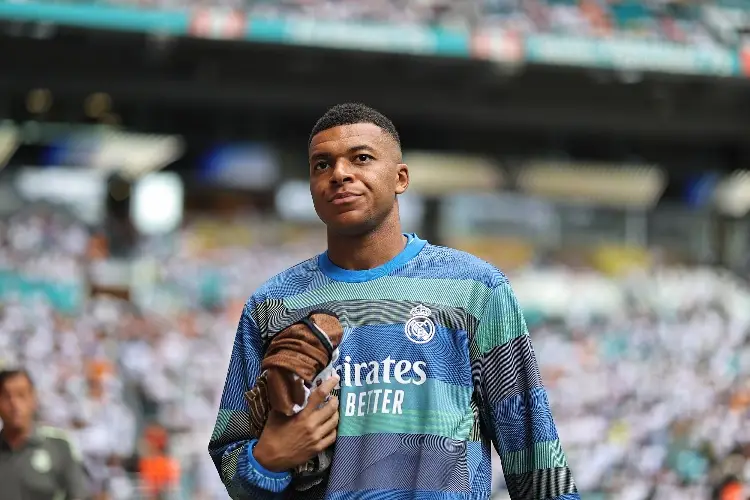 Mbappé es baja del Real Madrid y no jugará la Supercopa