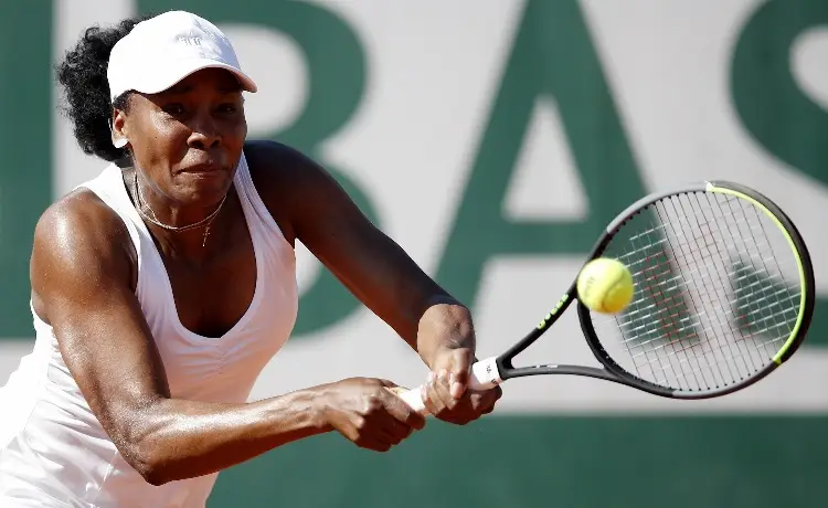 Venus Williams vuelve a jugar a sus 45 años, pero se va eliminada en primera ronda