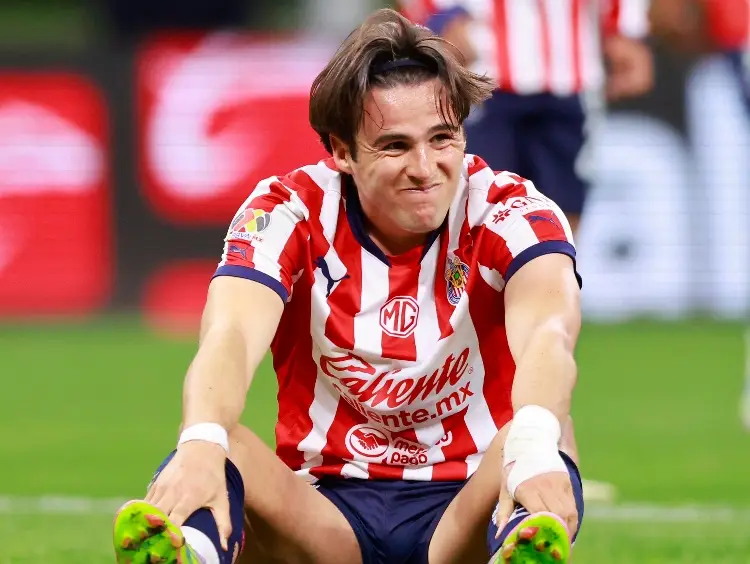 Delantero de Chivas terminará en modesto club de Colombia