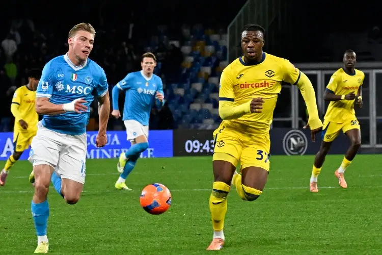 Napoli rescata un empate ante uno de los peores equipos de la Serie A