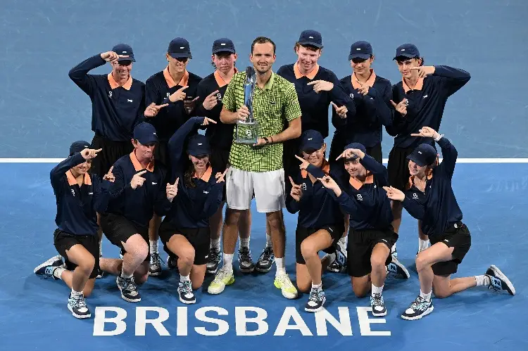 Medvedev se corona en el torneo Internacional de Brisbane