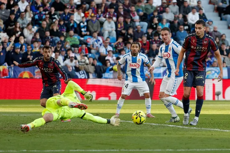 Con muchas fallas en el ataque, Espanyol empata ante uno de los peores equipos de la liga española