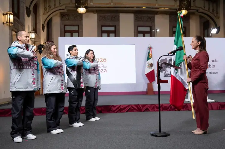 Sheinbaum abandera a la delegación mexicana que competirá en Juegos Olímpicos 2026