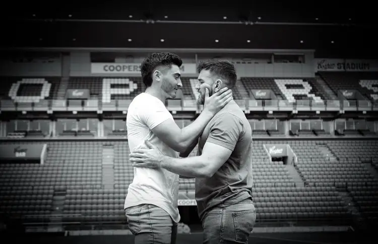 Futbolista denuncia que fue despedido de su club por ser homosexual