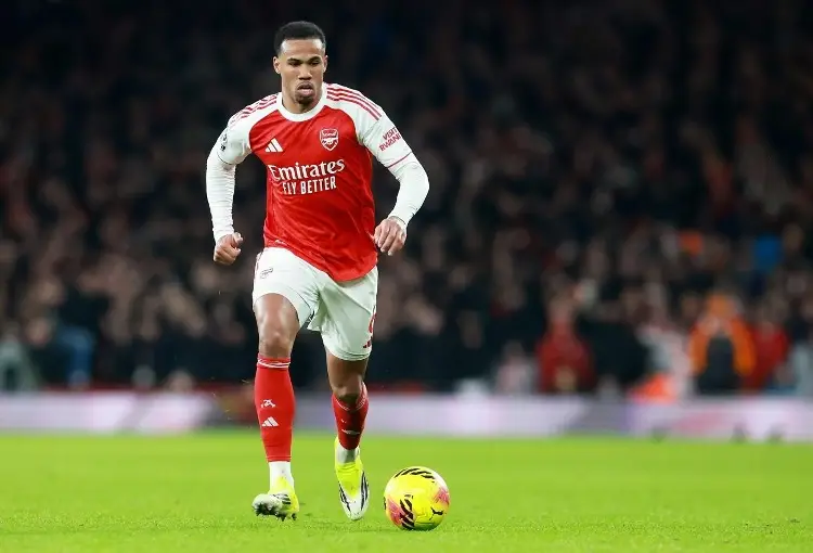 Arsenal vence al Chelsea y se lleva la ventaja en la Copa de la Liga