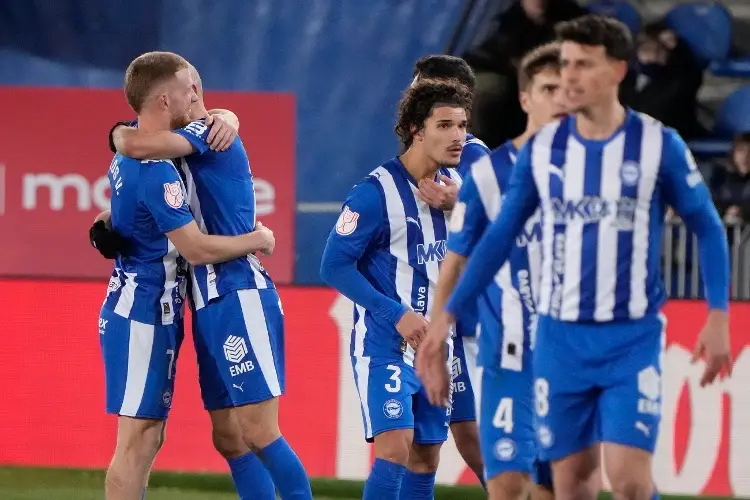 Ocho años después, Alavés se mete a Cuartos de Final en la Copa del Rey 