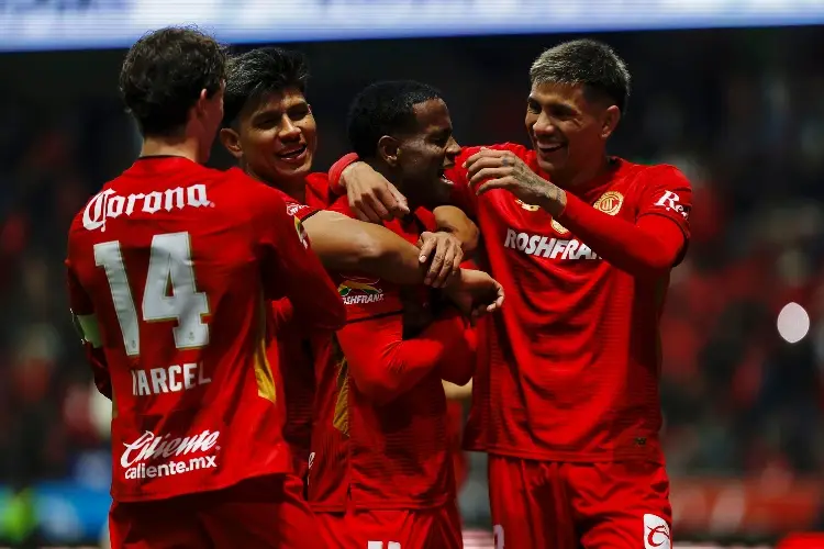 Toluca se estrena ante su gente con triunfo sobre Santos Laguna