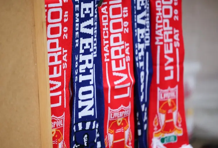 Dan fuerte castigo a portera del Liverpool por comentarios racistas