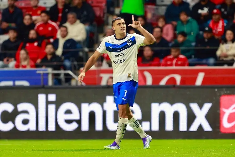 Lluvia de goles y Rayados humilla a Mazatlán FC en el inicio de la jornada 3