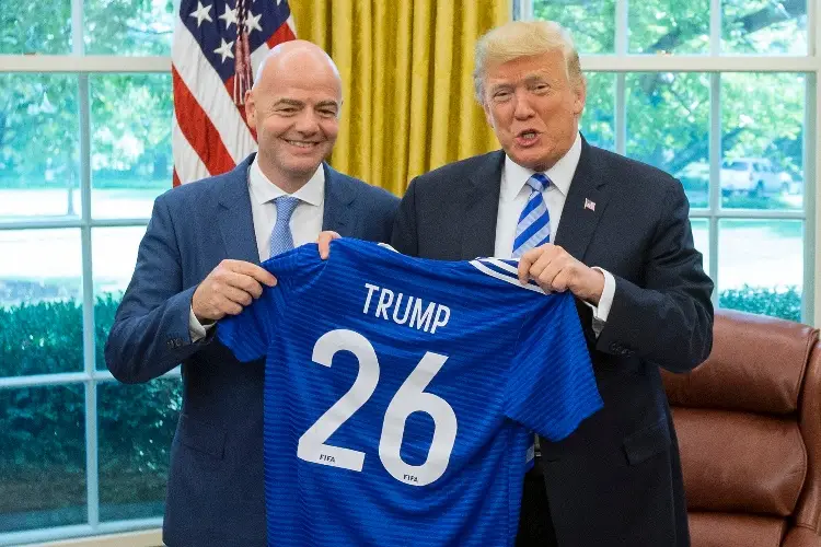 Presidente de la FIFA defiende a Trump, asegura que busca siempre la paz