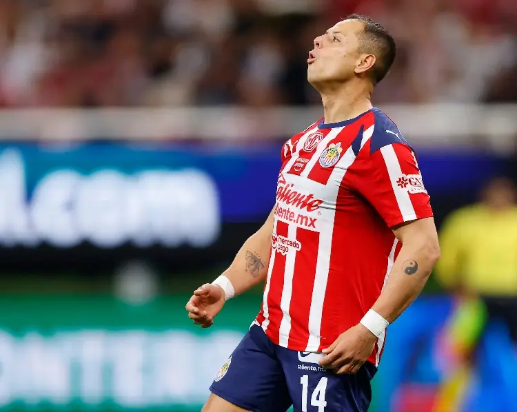 'Chicharito' reaparece en redes y se burla de su penal fallado (VIDEO)