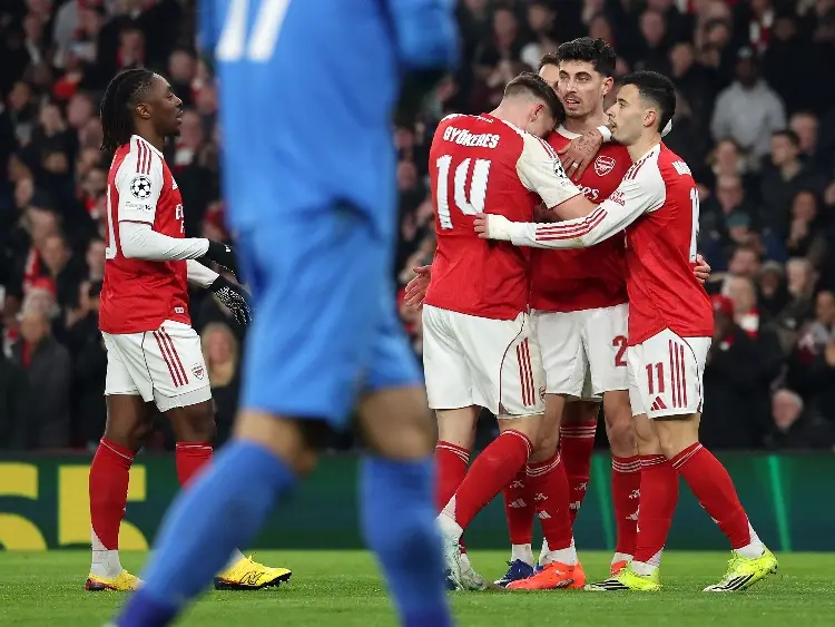 Arsenal sella el paso perfecto en la Champions League