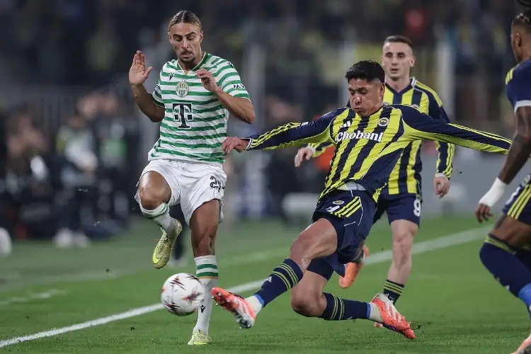 Edson Álvarez y Fenerbahce a los Playoffs en la UEFA Europa League 