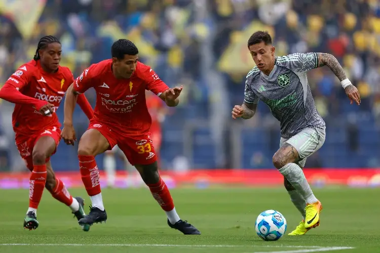 ¡Qué manera de romper la sequía! Así fue el primer gol del América en el torneo (VIDEO)