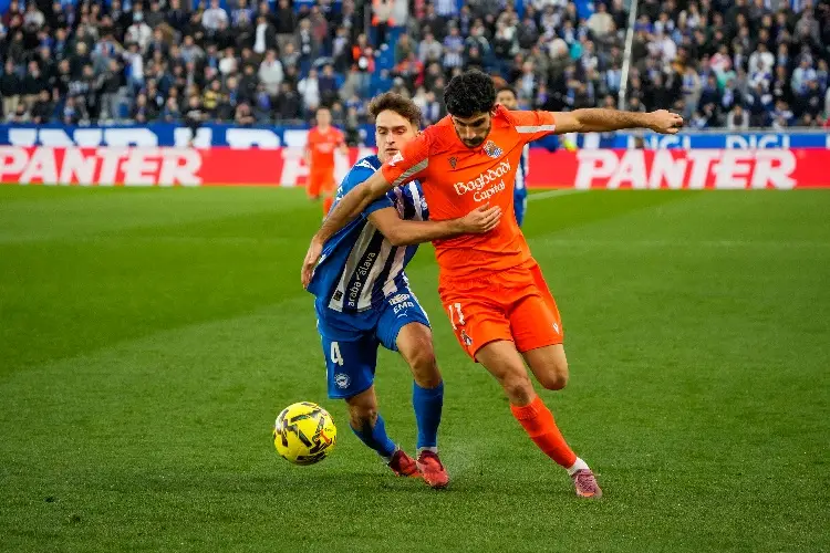 Real Sociedad y Alavés se miden en un derbi que elige al semifinalista de la Copa del Rey