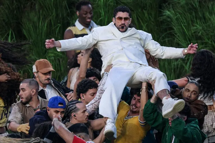 ¿El mejor de la historia? Bad Bunny encendió el medio tiempo del Super Bowl LX (VIDEO)