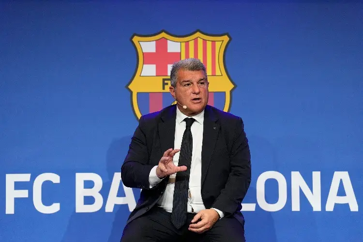 Joan Laporta dimite como presidente del Barcelona