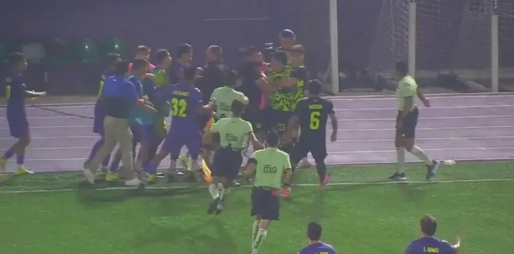 ¡Entre hermanos NO! Bronca en el Racing vs Racing por la Copa Conecta (VIDEO)