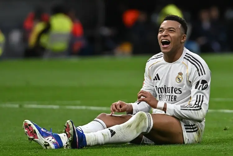 Mbappé no juega ante Benfica