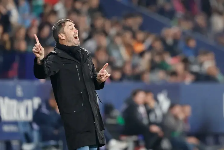 Ex DT de la Liga MX niega contactos con River Plate