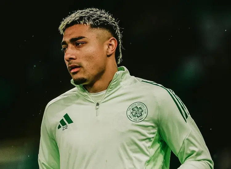 Julián Araujo y el Celtic consiguen valioso empate en el Clásico de Escocia