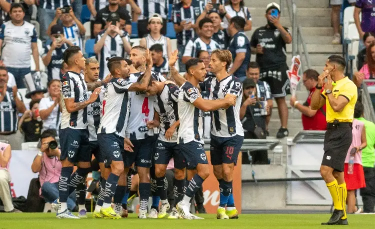 Rayados contrata a una de sus leyendas como el nuevo DT del equipo 