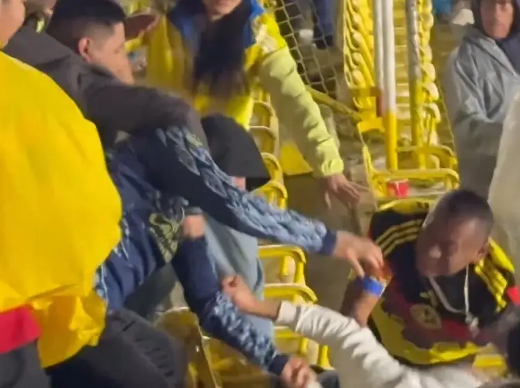 Aficionados del América terminan a los golpes tras perder con FC Juárez (VIDEO)