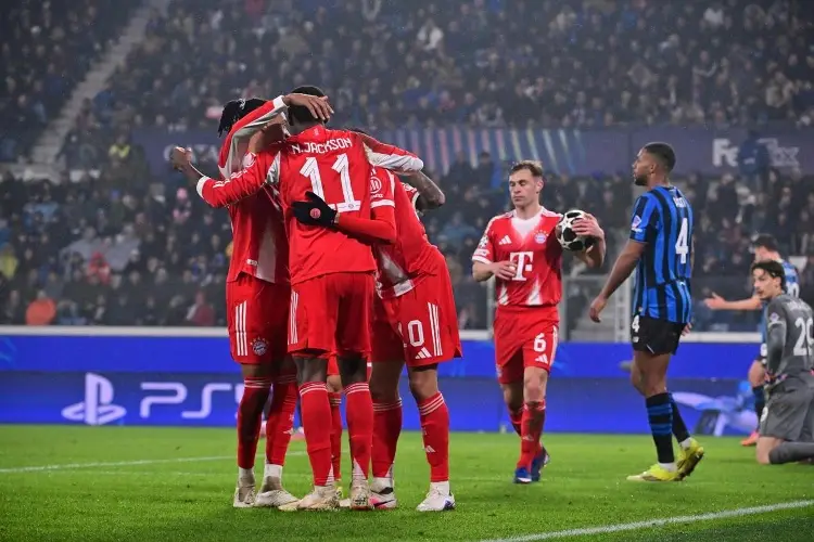 Bayern Múnich humilla al Atalanta en los octavos de la Champions League