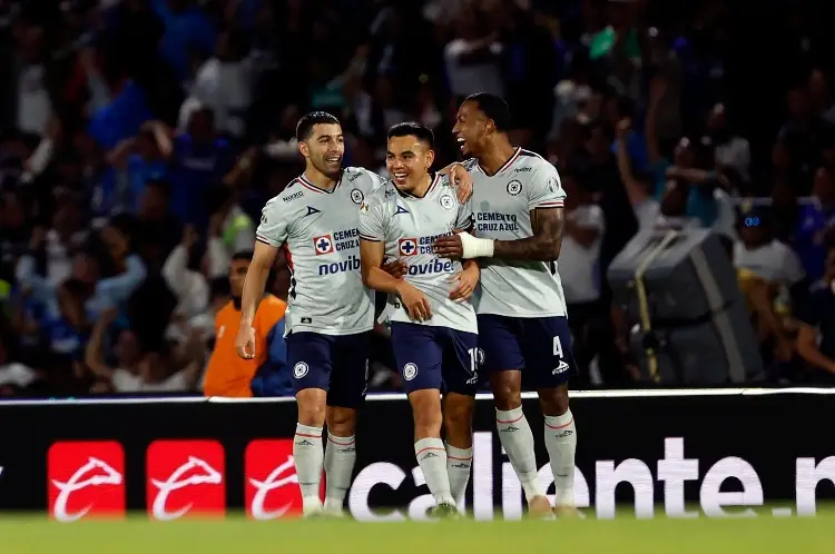 Cruz Azul rescata el empate ante un sorprendente Mazatlán FC