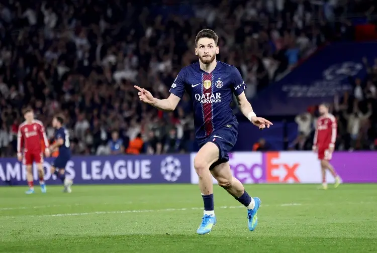 PSG deja moribundo al Liverpool en la Champions League