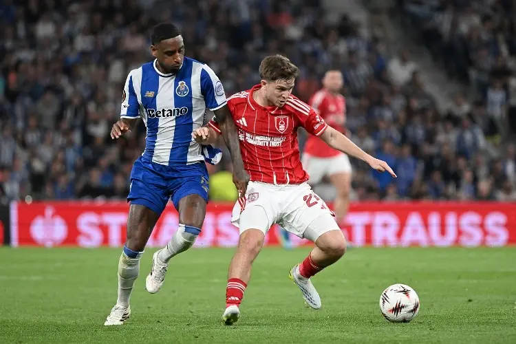 Porto no aprovecha su localía y empata ante Nottingham Forest en la Europa League