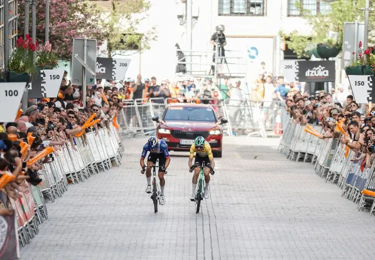 Paul Deixas se acerca al título de la Itzulia tras brillar en la quinta etapa