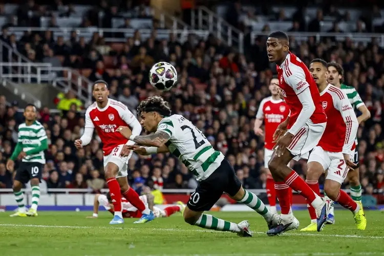 Arsenal sufre con el Sporting pero logran avanzar a semifinales de Champions