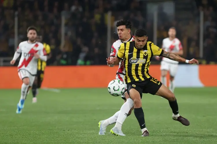 Orbelín Pineda y AEK quedan eliminados de la UEFA Europa Conference League 
