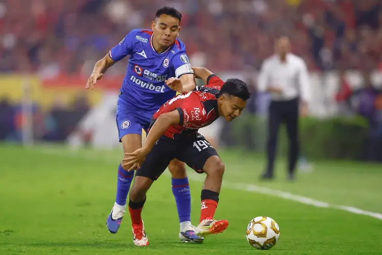 ¡La máquina está encendida! Cruz Azul gana en el Jalisco y se acerca a semifinales