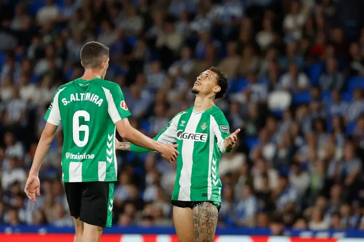 ¡Fidalgo sigue sin jugar! Real Betis deja escapar la victoria ante la Real Sociedad