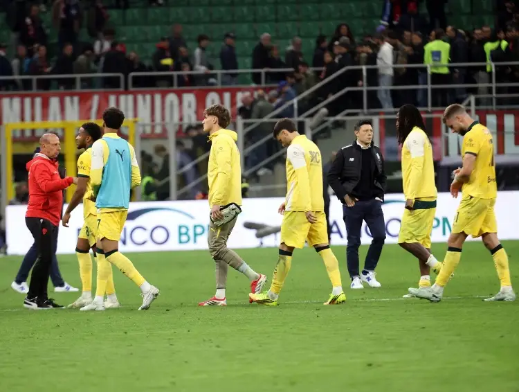 Santi juega pero el Milan sufre dolorosa derrota que pone en peligro su clasificación a Champions