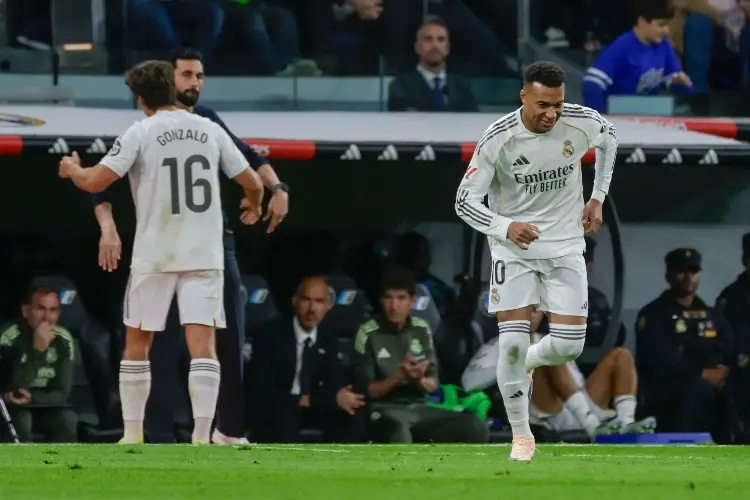 Mbappé molesto tras ser suplente y exhibe a Arbeloa