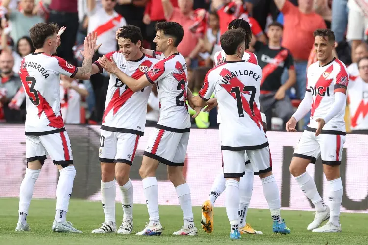 Rayo Vallecano gana y sueña con clasificar a competencias europeas