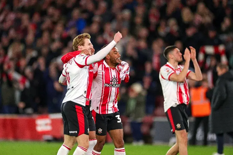 Premier League sanciona a un club y evita que pueda pelear el ascenso