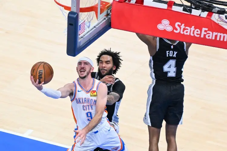 NBA: Los Thunder se colocan a un triunfo de las Finales