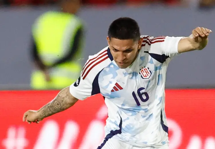 Apenas se fue el 'Piojo' Herrera y Costa Rica se cae a pedazos por indisciplina