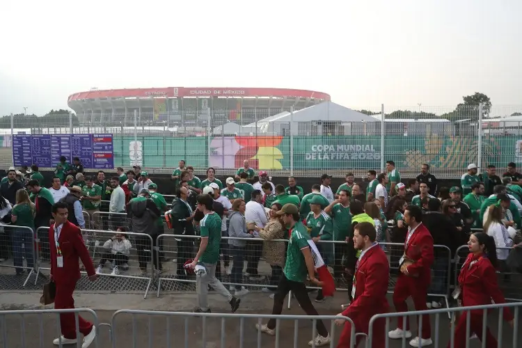 México amanece entre ilusión y tensión a horas de acoger su tercera Copa del Mundo