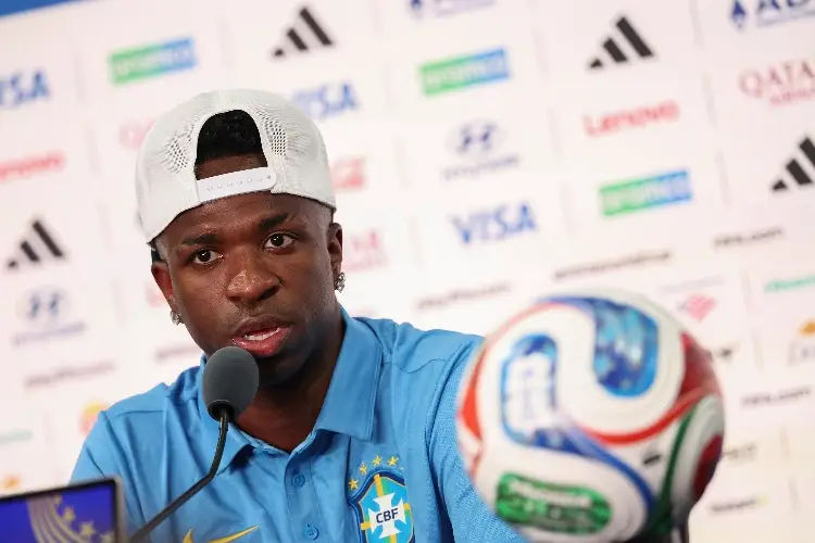 ¡Por fin! FIFA autoriza a jugadores para hablar español en conferencias de prensa