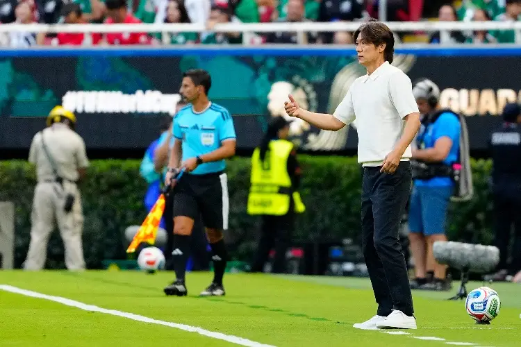DT de Corea lamenta que un error le haya dado triunfo a México