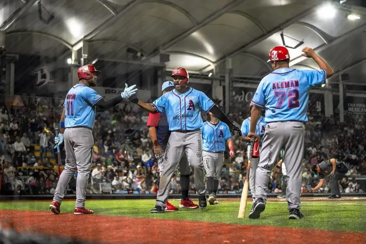 El Águila de Veracruz gana la serie ante los Bravos de León 