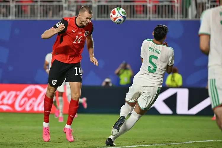 Austria clasifica como sublíder tras empate agónico con Argelia 