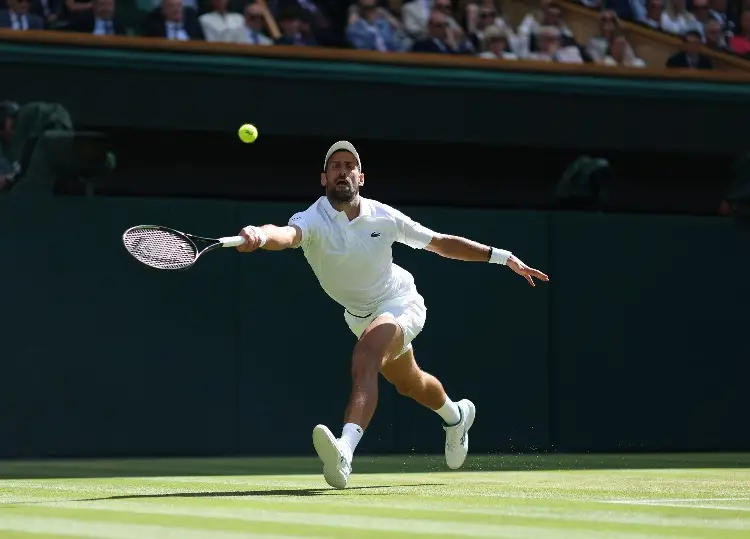 ¡Ya superó a Federer! Djokovic a cuartos de final de Wimbledon en un histórico juego