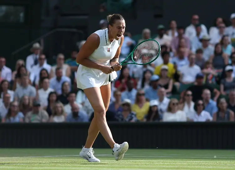Wimbledon se queda sin la número uno del mundo